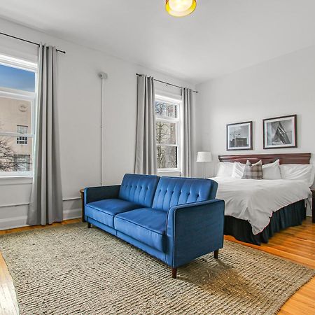 Library Square Suites Toledo Bagian luar foto